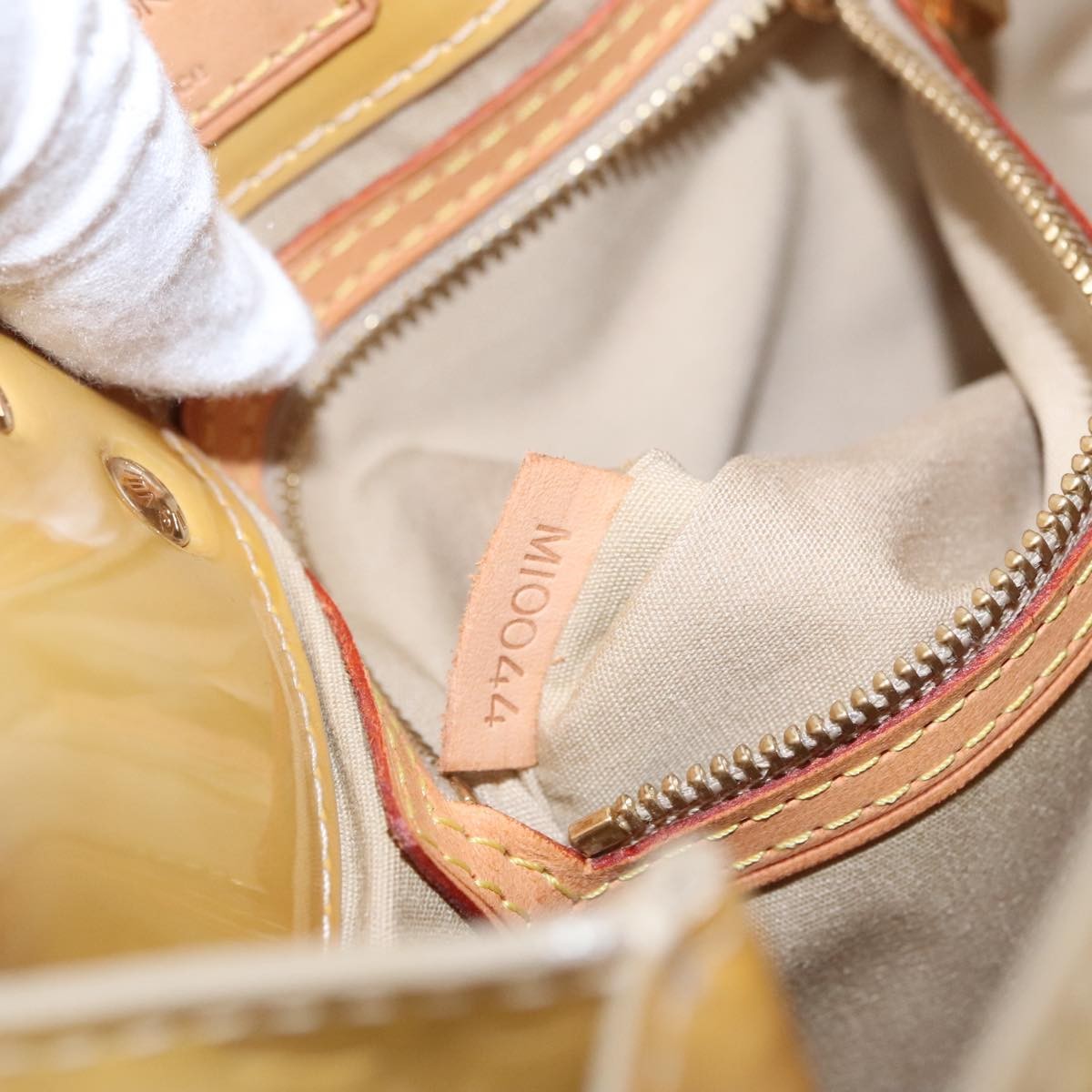 Louis Vuitton Reade Handbag Monogram Vernis, BEIGE, PATENT_LEATHER, Handbag