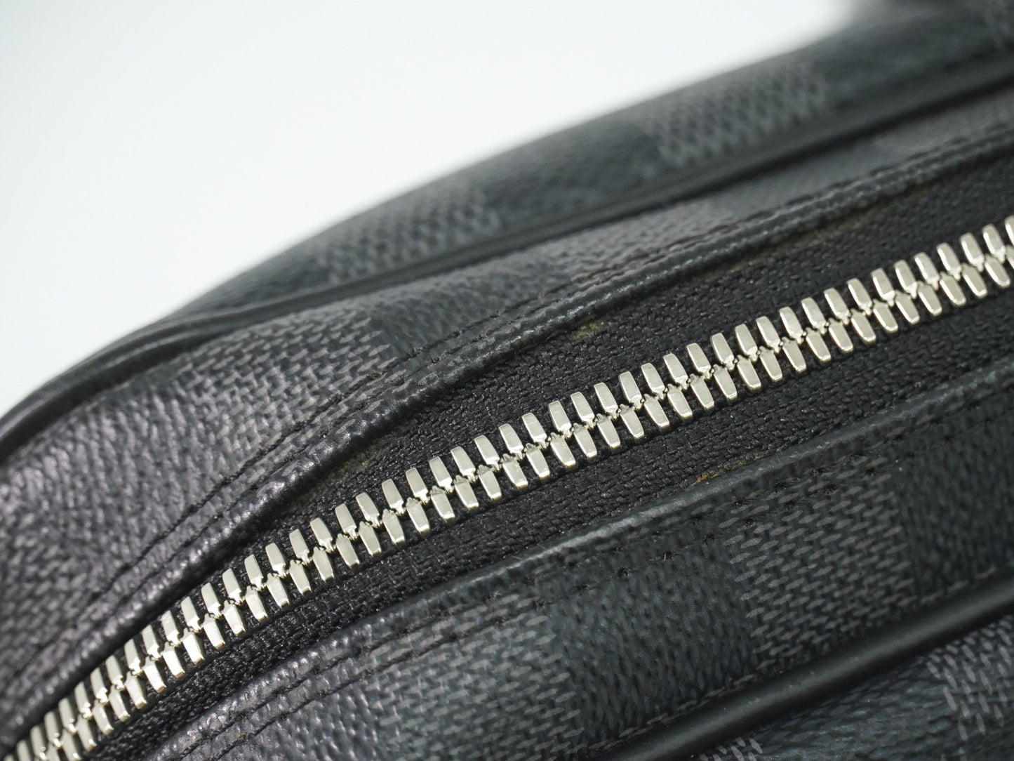 Louis Vuitton Porte-Documents Voyage Briefcase Damier Graphite, Gray, Canvas, Briefcase