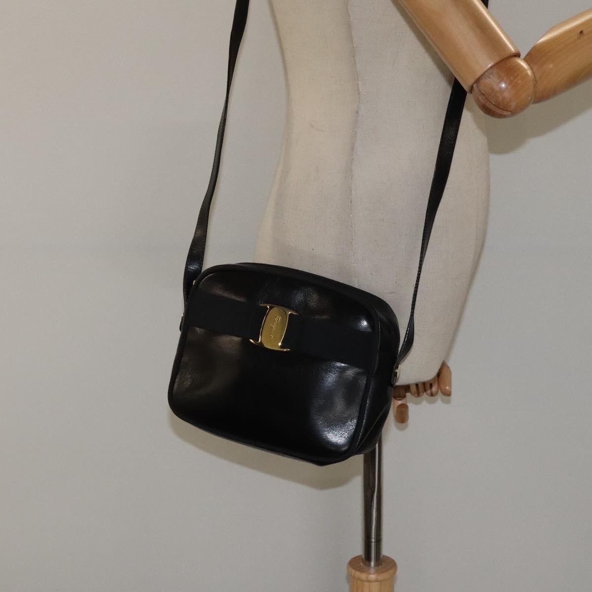 Salvatore Ferragamo Vara Bow camera Shoulder Bag Leather, Black, Leather, Shoulder Bag