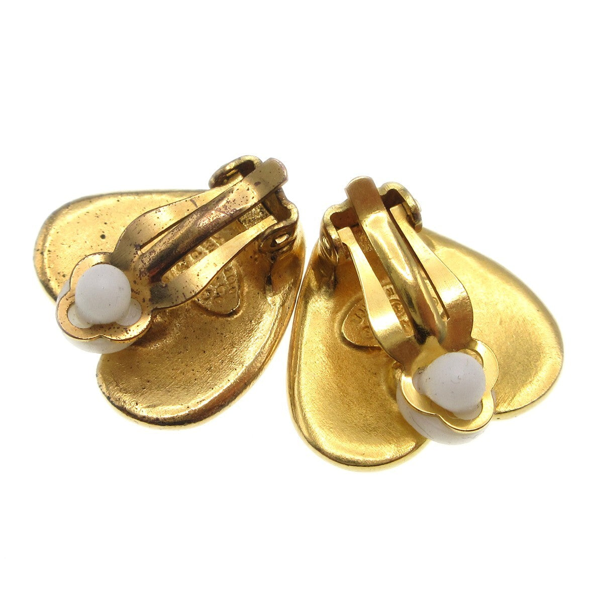 Chanel Vintage CC Heart Clip-On Earrings Metal, GOLD, GOLD_PLATED, Earrings