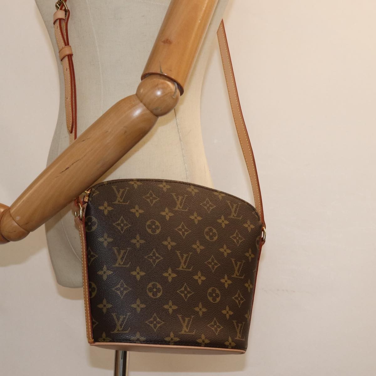 Louis Vuitton Drouot Handbag Monogram Canvas, BROWN, CANVAS, Shoulder bag