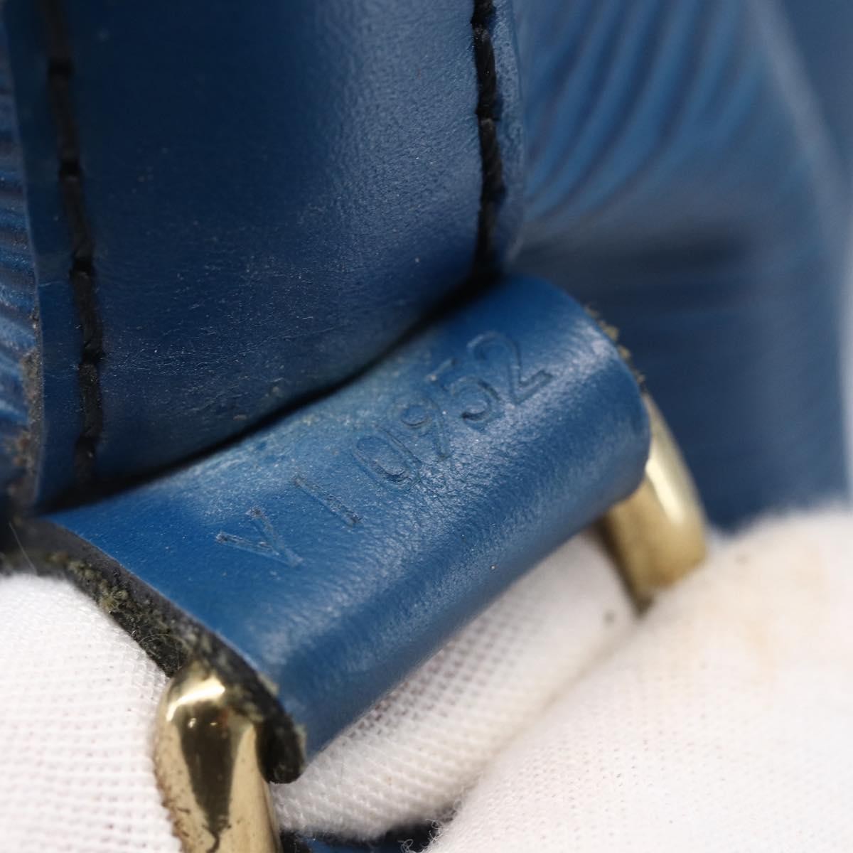 Louis Vuitton Noe Handbag Epi Leather, BLUE, LEATHER, Shoulder bag