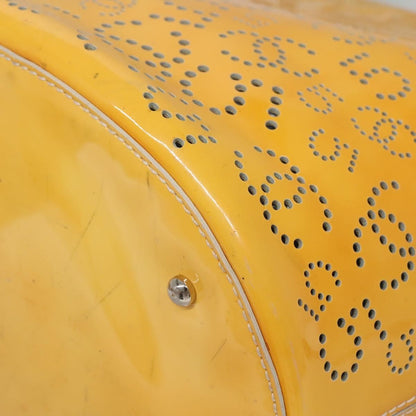 Chanel CC No.5 Shopping Tote Perforated Patent, YELLOW, PATENT_LEATHER, Tote bag