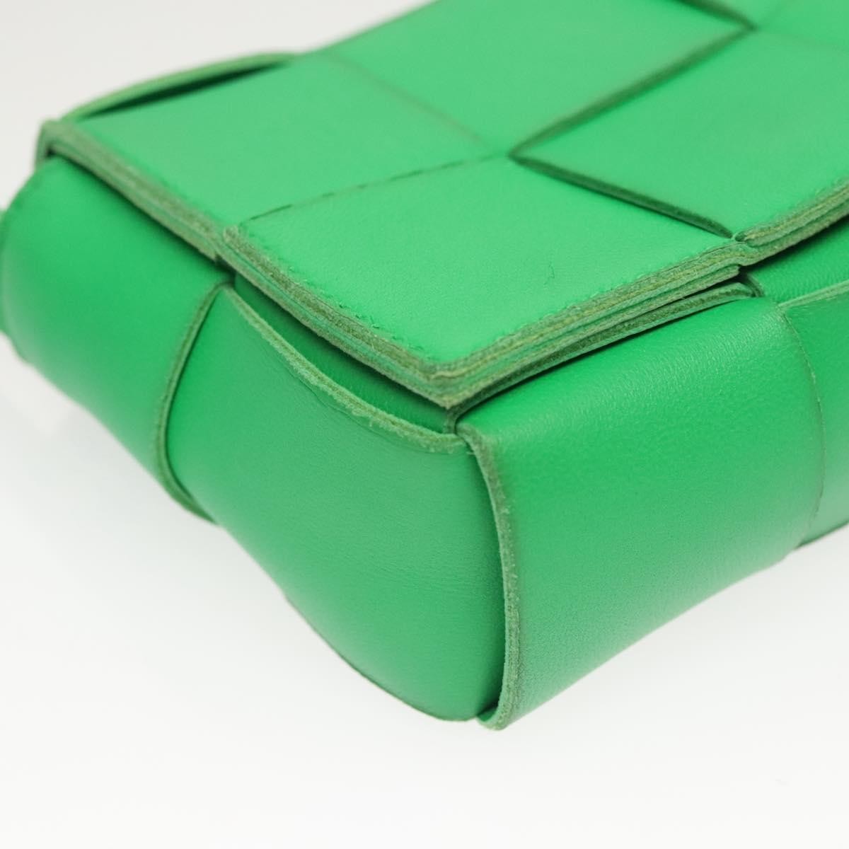 Bottega Veneta Cassette Crossbody Bag Maxi Intrecciato Leather, GREEN, LEATHER, Shoulder bag