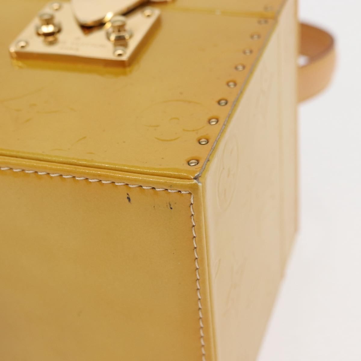 Louis Vuitton Bleecker Box Bag Monogram Vernis, BEIGE, PATENT_LEATHER, Clutche & pouche