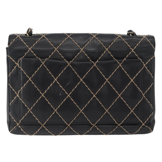 Chanel Chanel Matelassé Cuir Noir Black leather, Black, Leather, Handbag