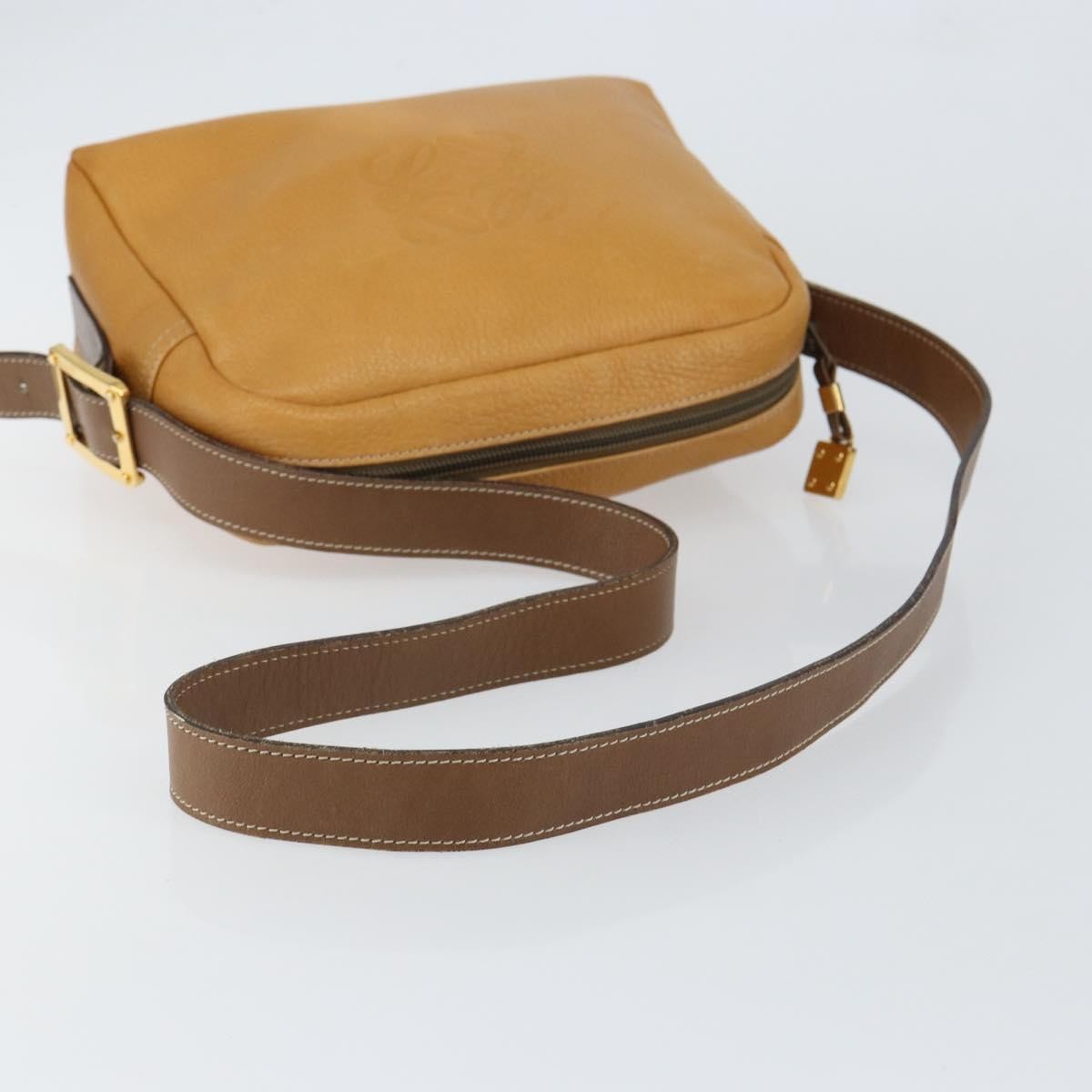 Loewe Anagram Shoulder Bag Leather, BROWN, LEATHER, Shoulder bag