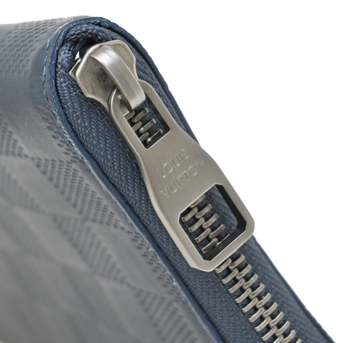 Louis Vuitton Zippy wallet vertical Damier Infini Leather, BLUE, LEATHER, Wallets