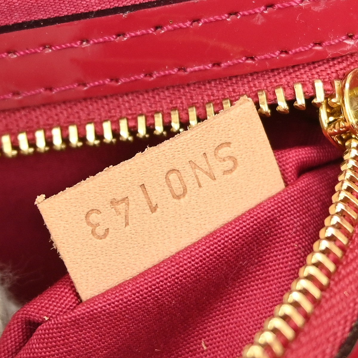 Louis Vuitton Catalina Handbag Monogram Vernis, RED, PATENT_LEATHER, Handbag