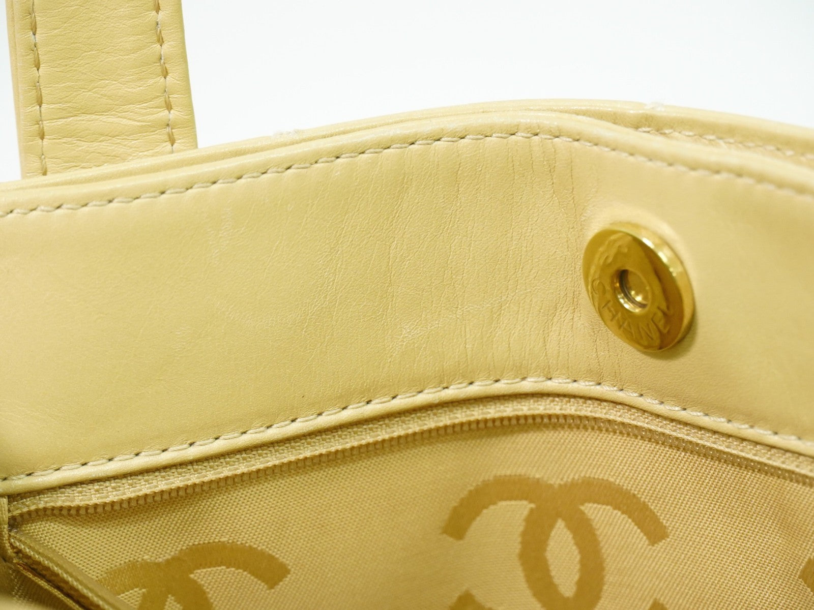 Chanel Surpique Tote Quilted Leather, BEIGE, LEATHER, Handbag