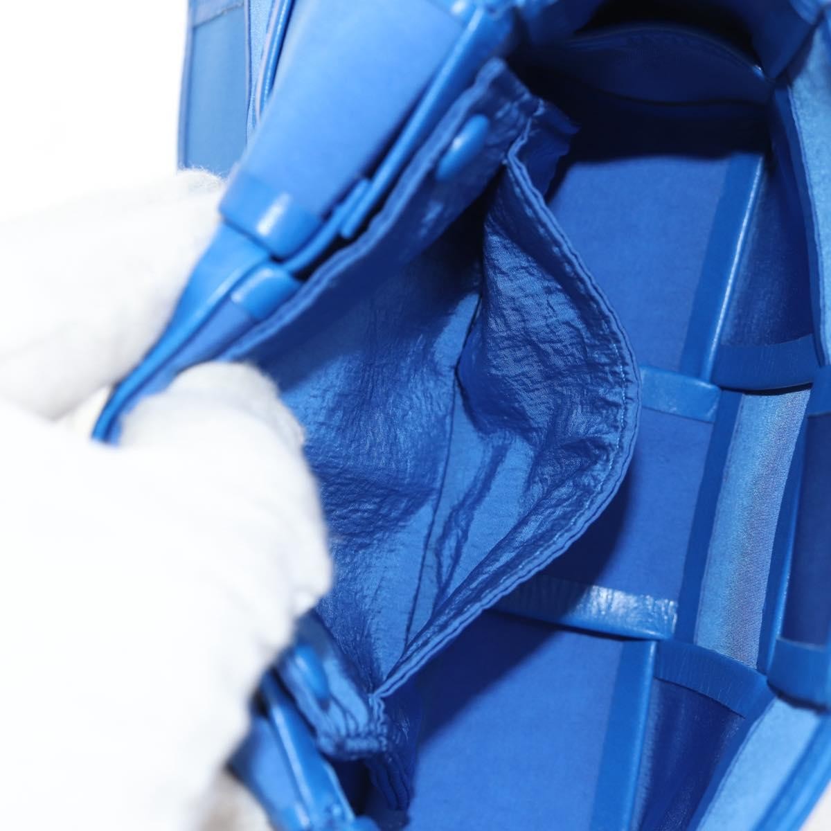 Bottega Veneta Fun Cassette Crossbody Bag Maxi Intrecciato Leather, BLUE, LEATHER, Crossbody bag