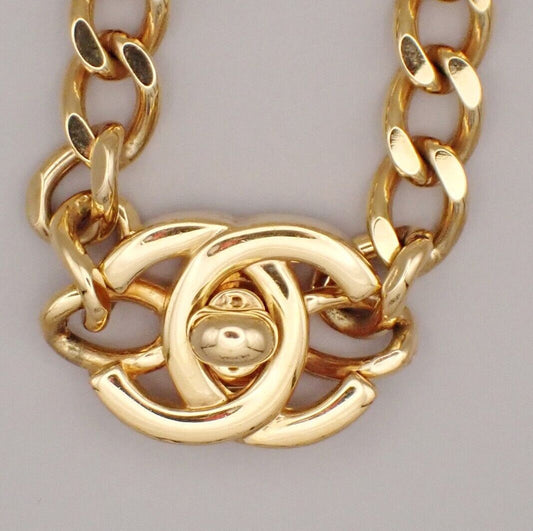 Chanel Vintage Turnlock Reissue Chain Necklace Metal, GOLD, GOLD_PLATED, Necklace