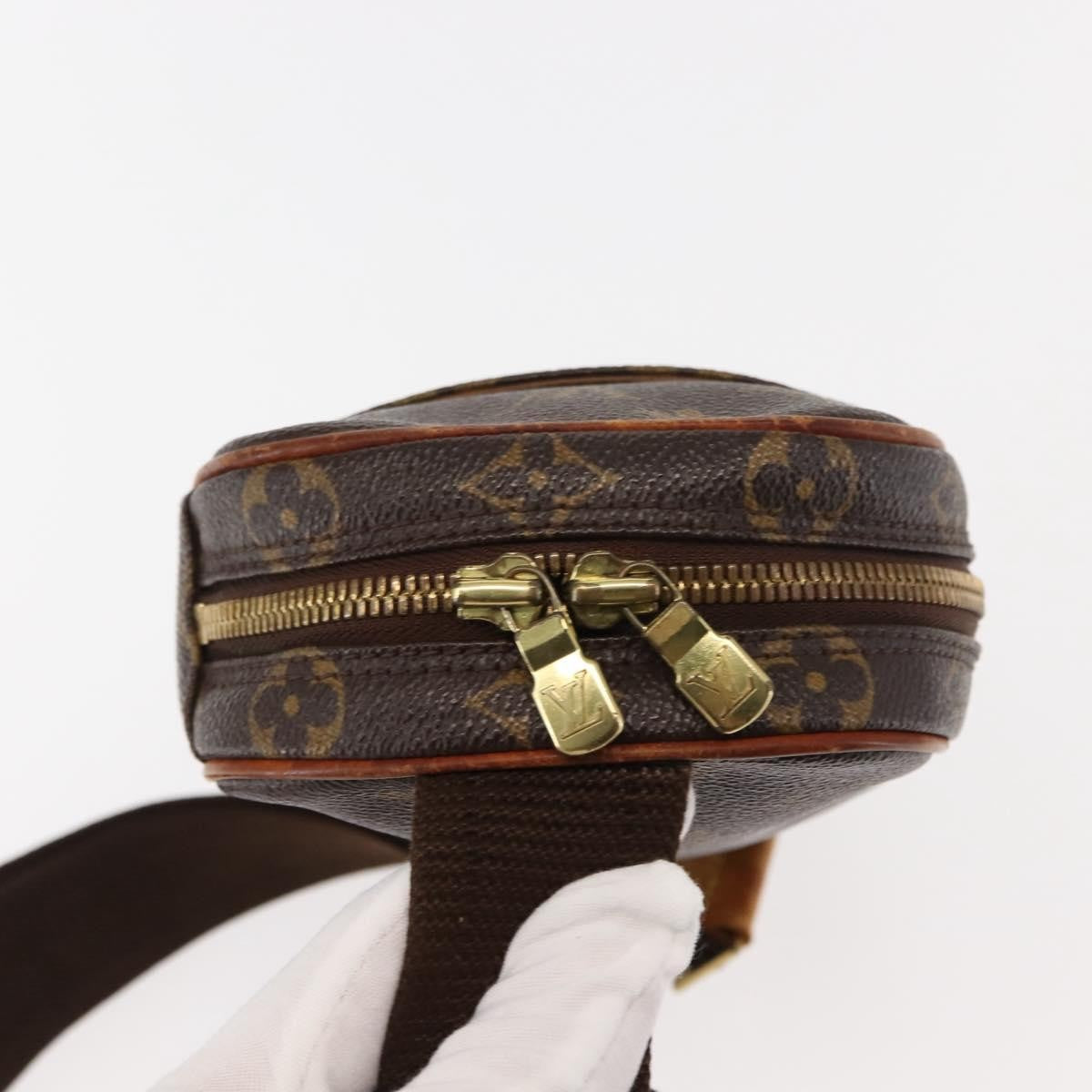 Louis Vuitton Pochette Gange Monogram Canvas, BROWN, CANVAS, Clutche & pouche