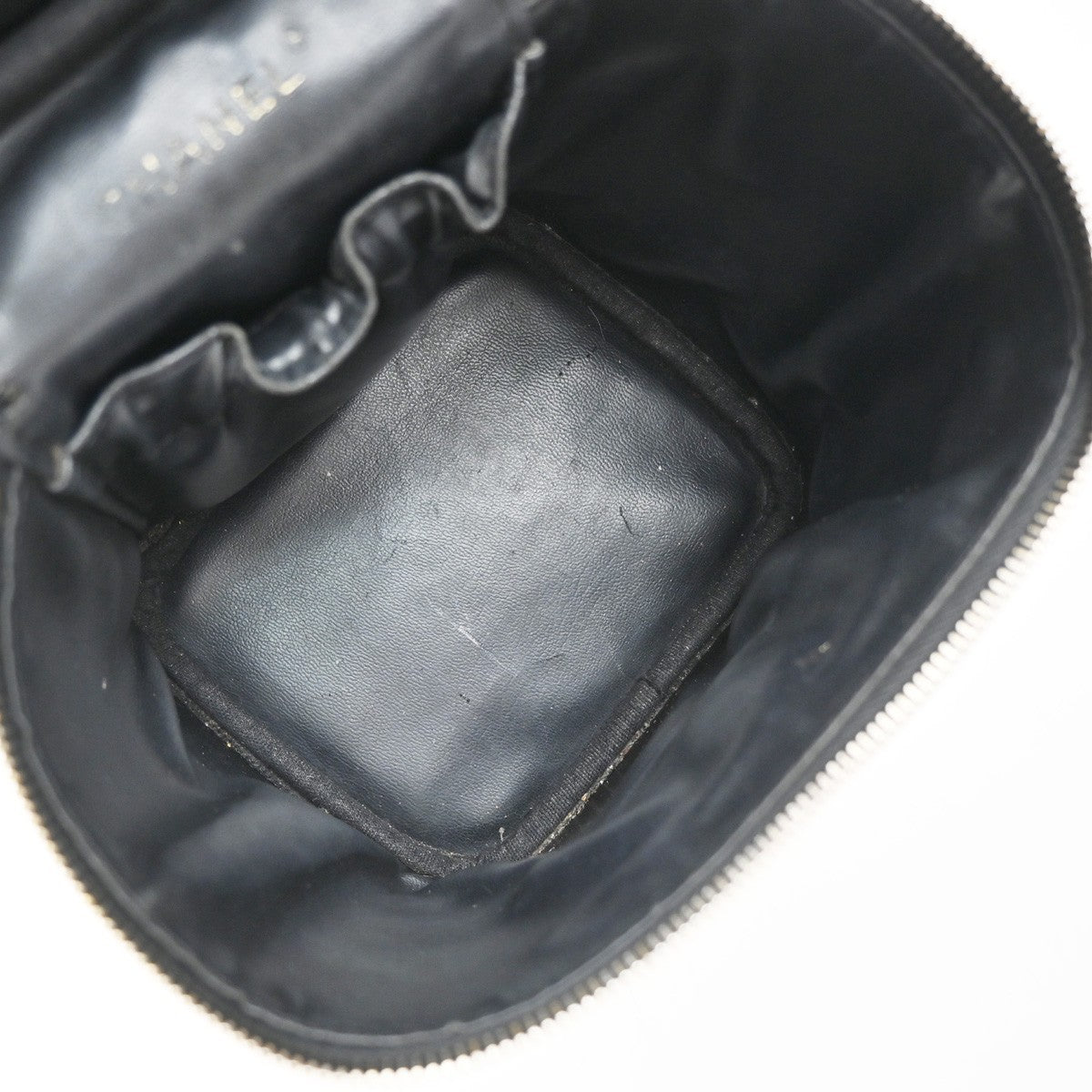 Chanel Vintage Timeless Cosmetic Case Caviar, BLACK, LEATHER, Clutche & pouche