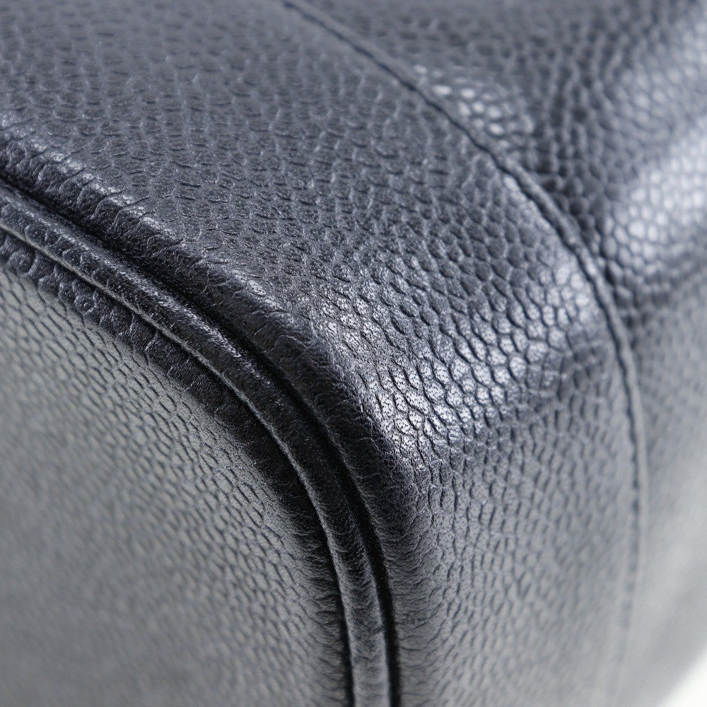 Chanel Vintage Timeless Cosmetic Case Caviar, BLACK, LEATHER, Toiletry Case