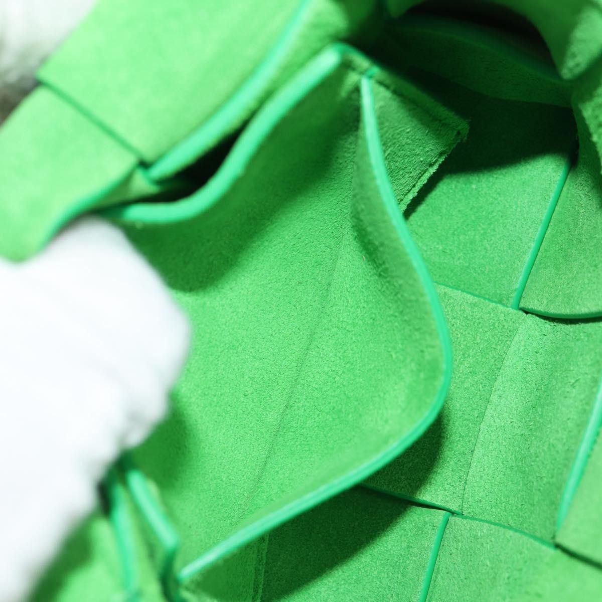 Bottega Veneta Cassette Crossbody Bag Maxi Intrecciato Leather, WHITE, LEATHER, Shoulder bag