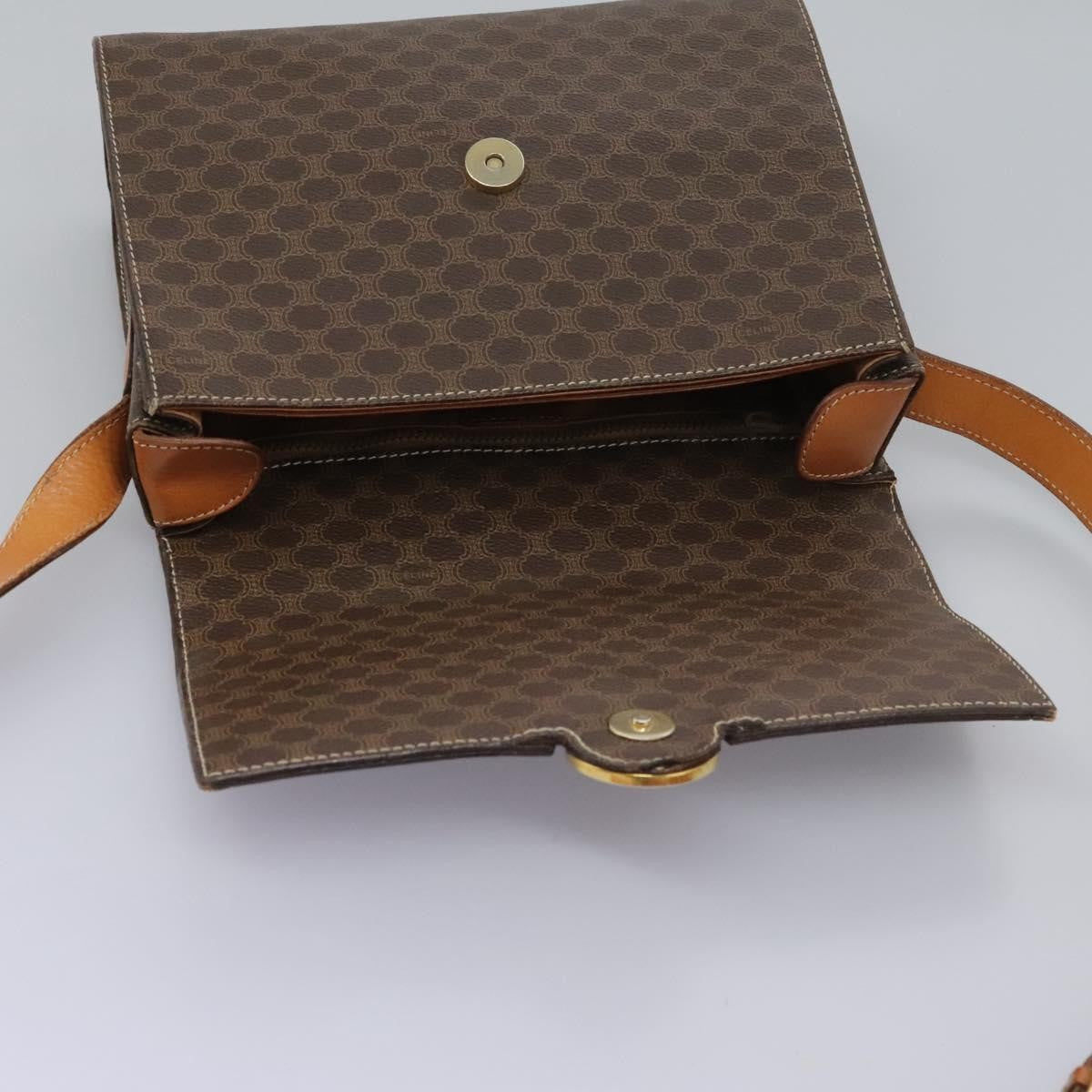 Celine Vintage Macadam Circle Logo Shoulder Bag Canvas and Leather, BROWN, CANVAS, Shoulder bag