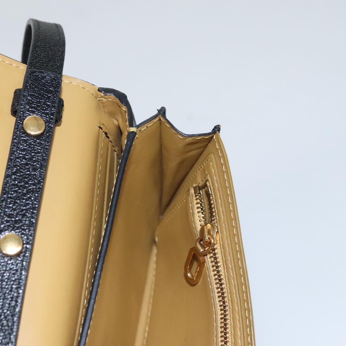 Burberry D-Ring Shoulder Bag Leather, BLACK, LEATHER, Shoulder bag