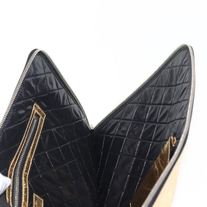 Chanel Feminine Pouch Crinkled Leather, GOLD, LEATHER, Clutche & pouche