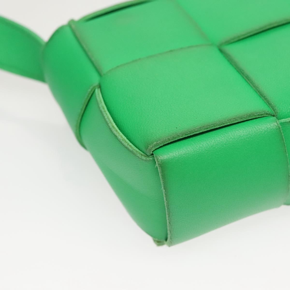 Bottega Veneta Cassette Crossbody Bag Maxi Intrecciato Leather, GREEN, LEATHER, Shoulder bag