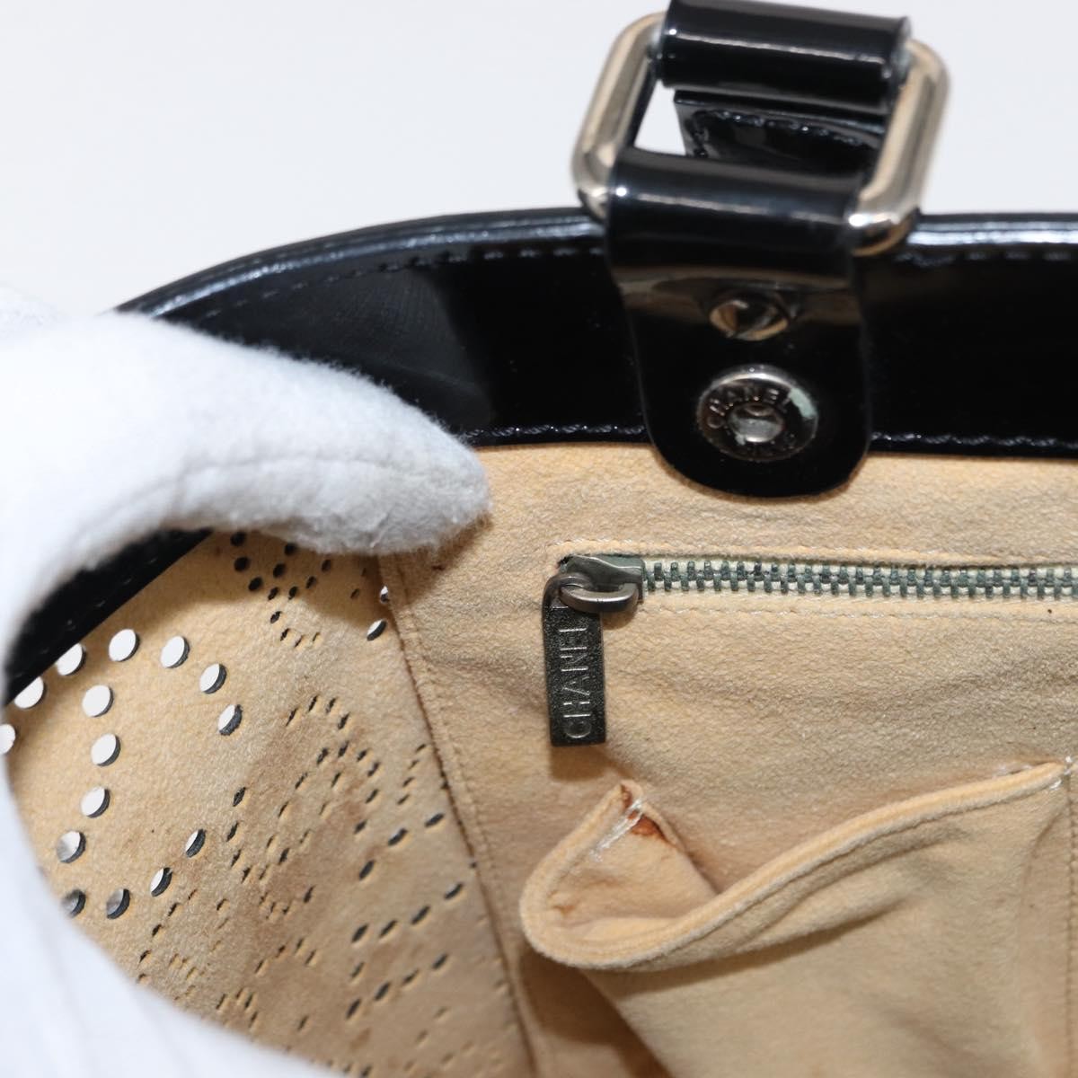 Chanel CC No.5 Shopping Tote Perforated Patent, BLACK, PATENT_LEATHER, Tote bag