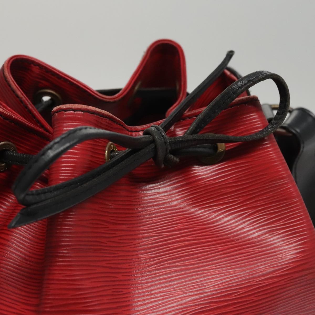 Louis Vuitton Petit Noe Handbag Epi Leather, RED, LEATHER, Shoulder bag