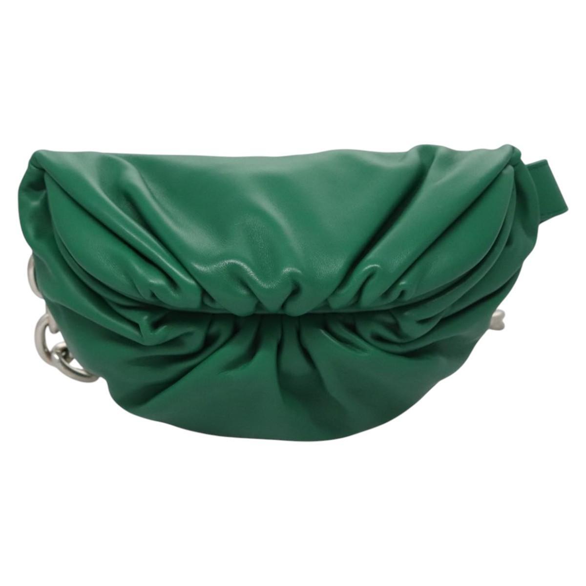Bottega Veneta The Chain Pouch Leather, GREEN, LEATHER, Clutche & pouche