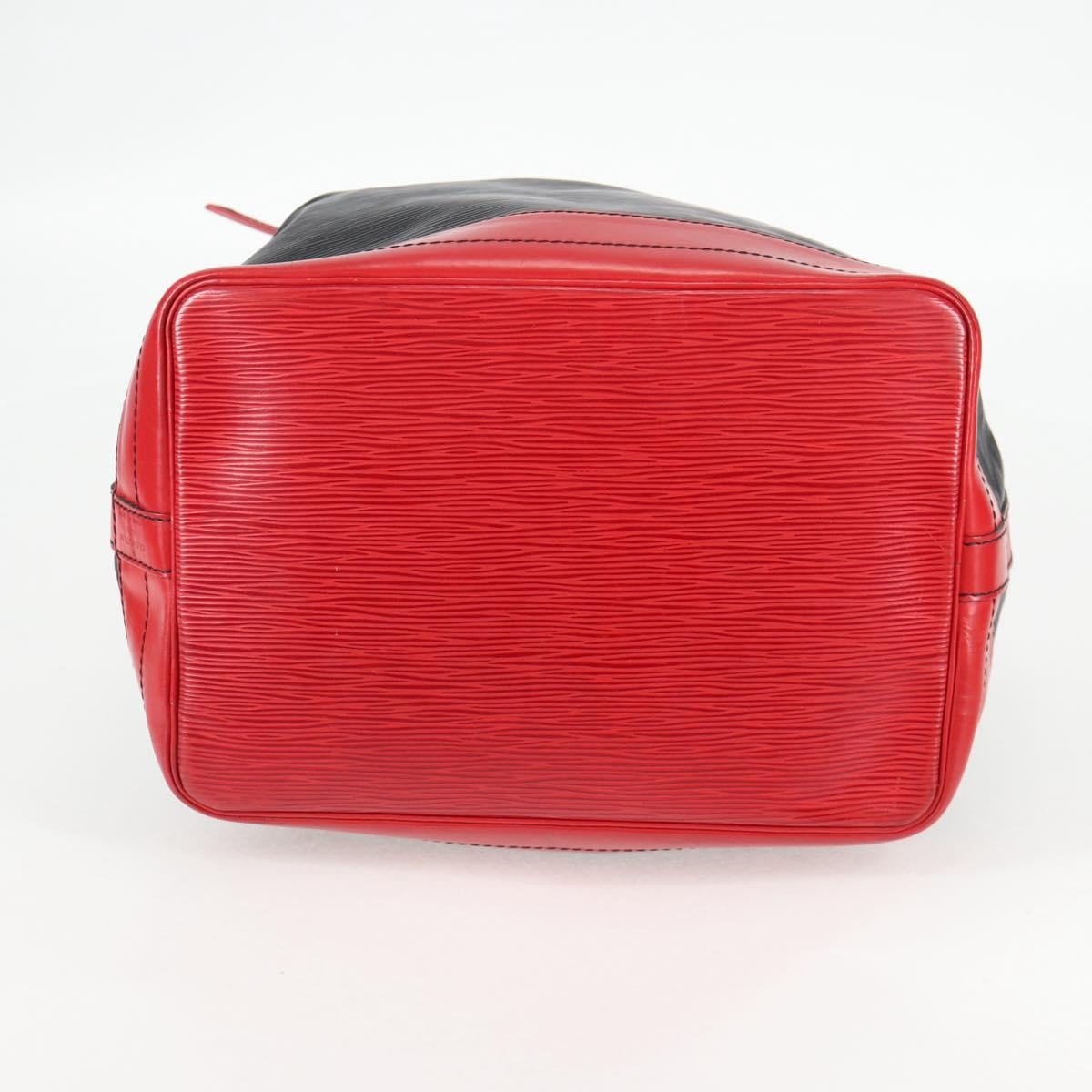 Louis Vuitton Noe Handbag Epi Leather, BLACK, LEATHER, Shoulder bag