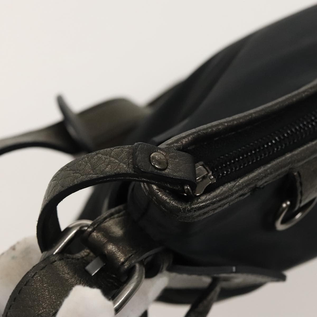 Burberry Zip Top Messenger Nylon, BLACK, NYLON, Shoulder bag