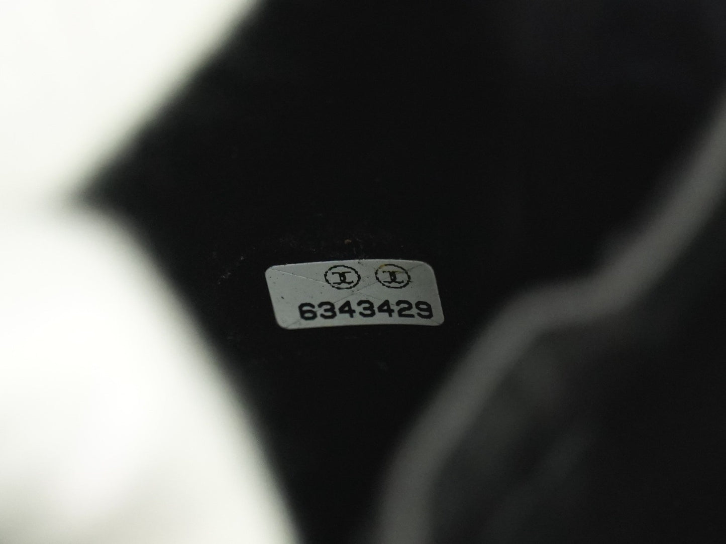 Chanel Vintage Timeless Cosmetic Case Caviar, BLACK, LEATHER, Toiletry Case