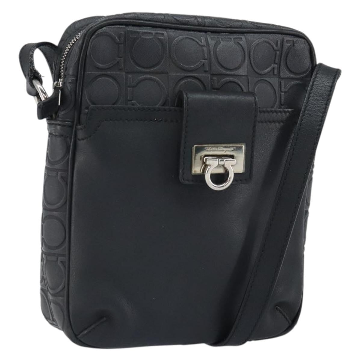 Salvatore Ferragamo Gancini Shoulder Bag Leather, BLACK, LEATHER, Shoulder bag