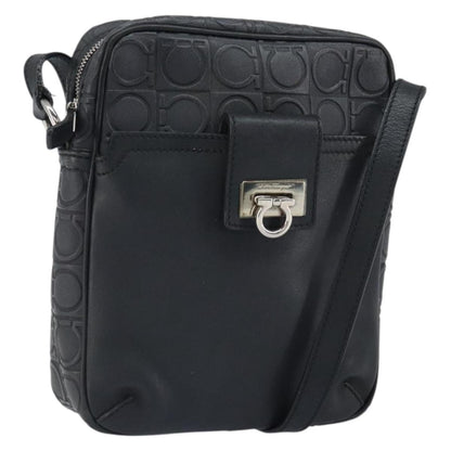 Salvatore Ferragamo Gancini Shoulder Bag Leather, BLACK, LEATHER, Shoulder bag