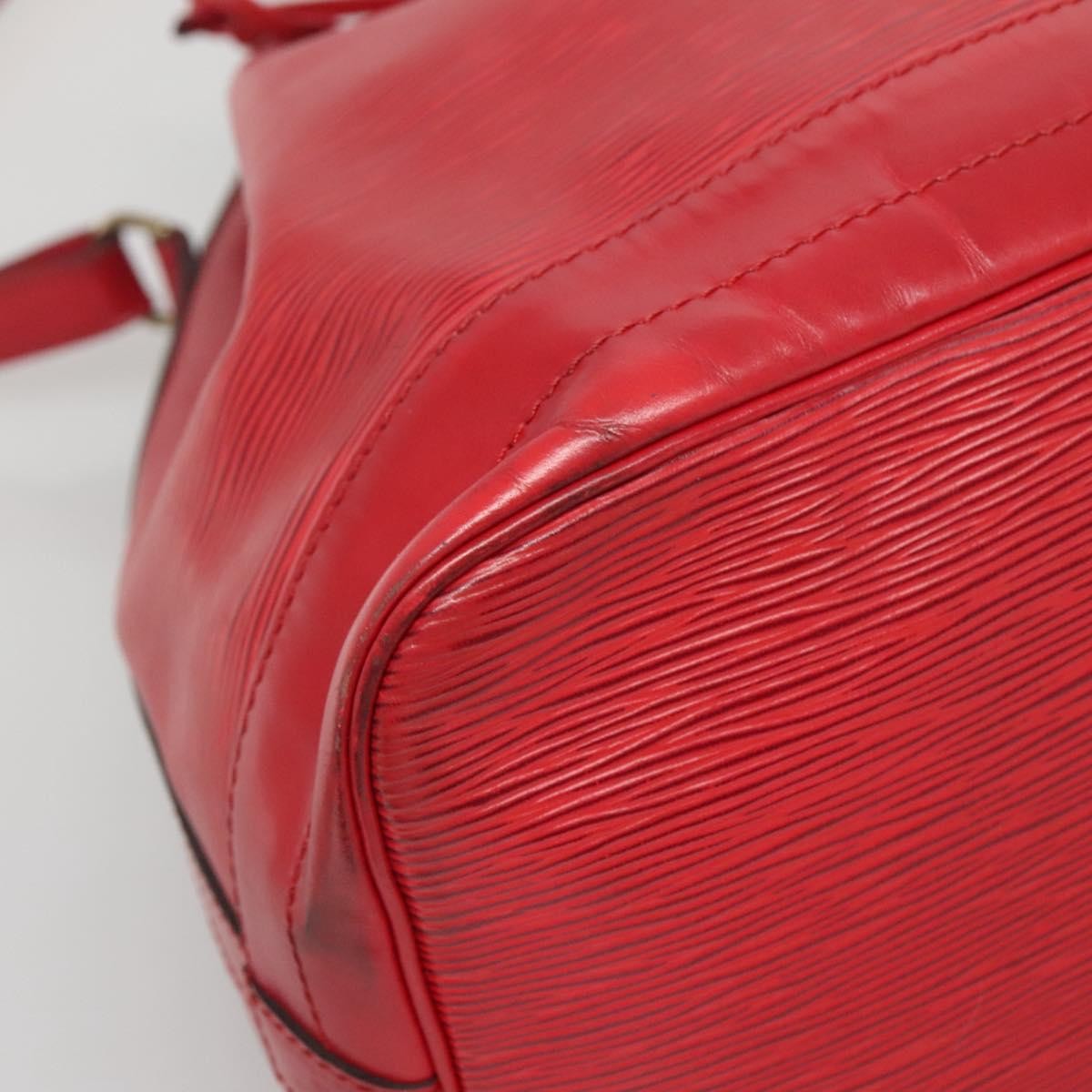 Louis Vuitton Noe Handbag Epi leather, RED, LEATHER, Handbag