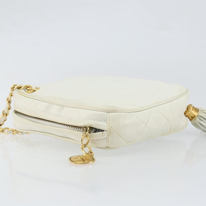 Chanel Vintage Diamond Tassel Crossbody Quilted Lambskin, WHITE, LEATHER, Clutche & pouche