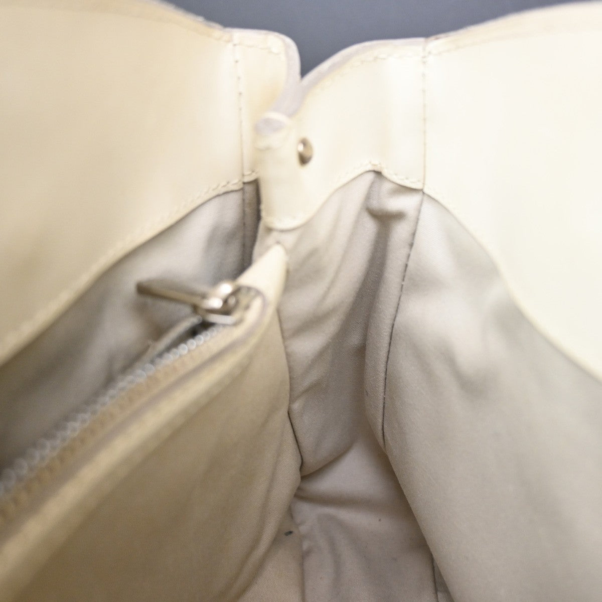 Louis Vuitton Passy Tote Epi Leather, WHITE, LEATHER, Tote bag