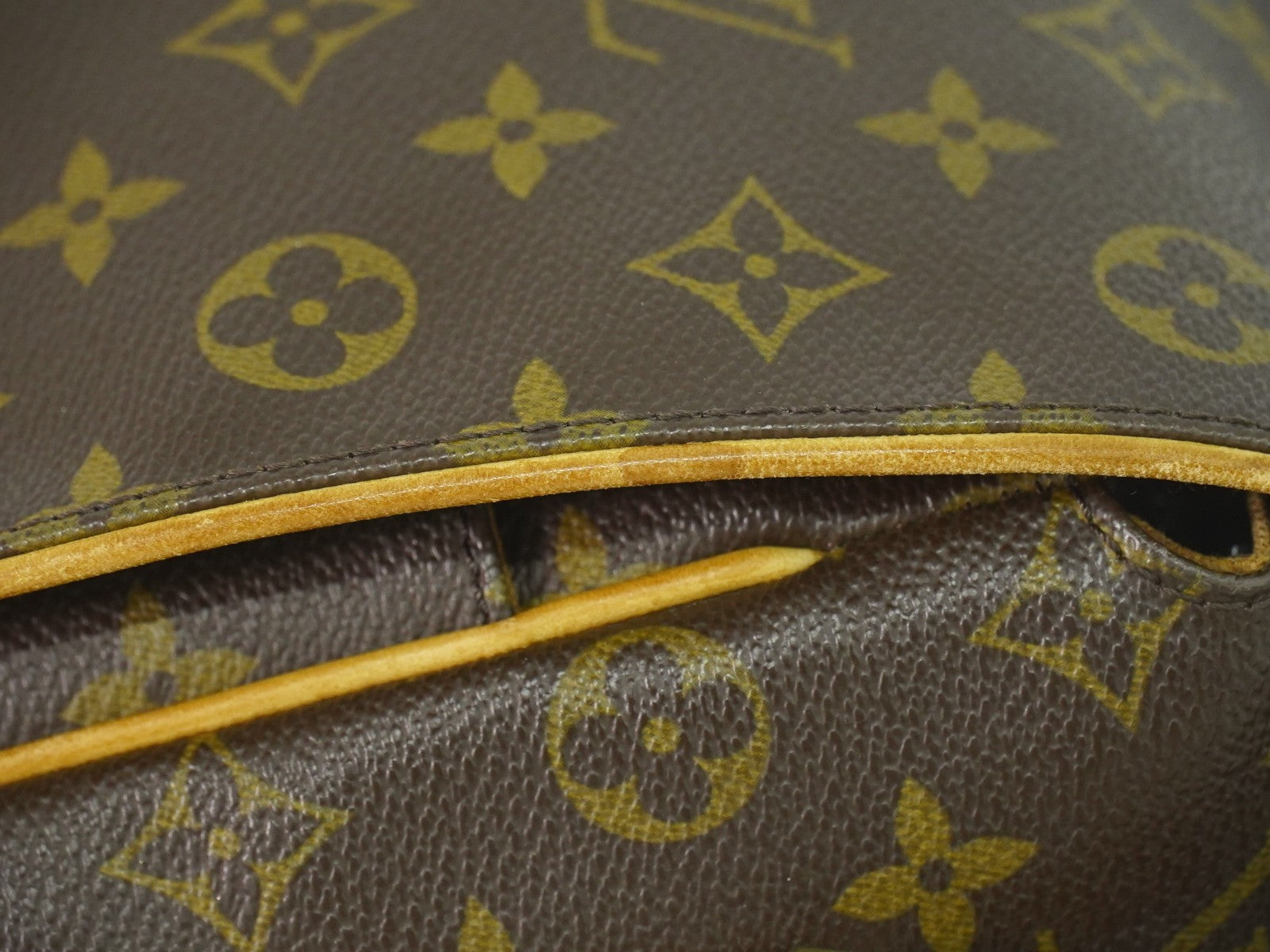 Louis Vuitton Abbesses Messenger Bag Monogram Canvas, Brown, Canvas, Shoulder Bag