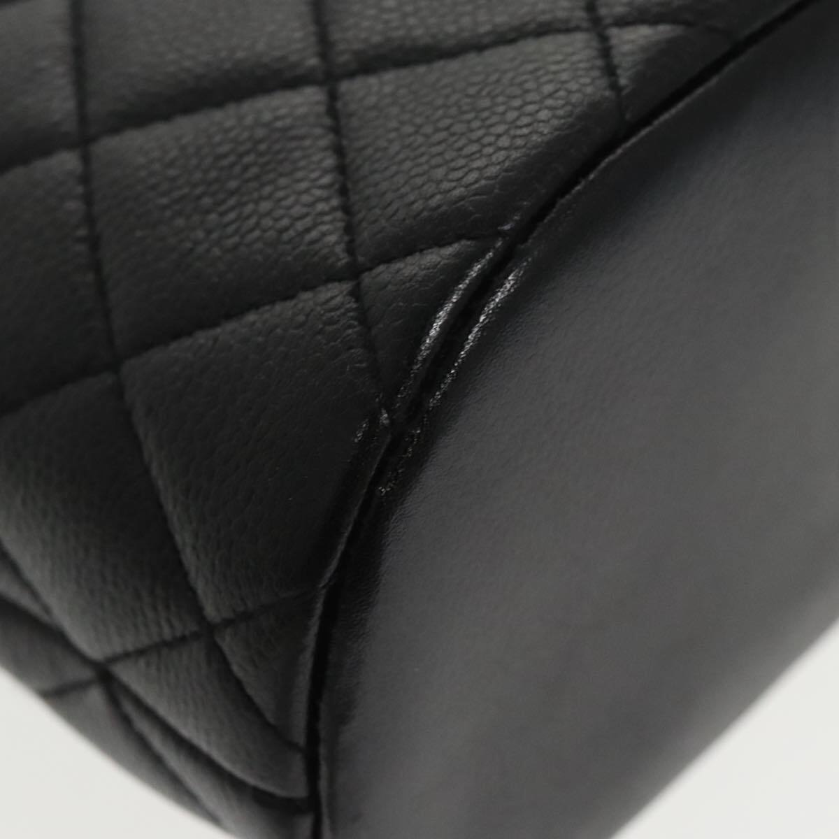 Chanel Vintage CC Zip Around Shoulder Bag Quilted Caviar, BLACK, LEATHER, Tote bag