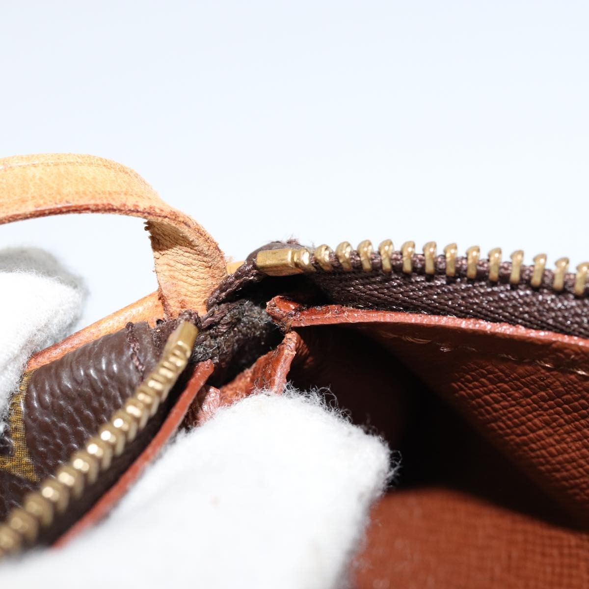 Louis Vuitton Papillon Pochette Monogram Canvas, BROWN, CANVAS, Clutche & pouche