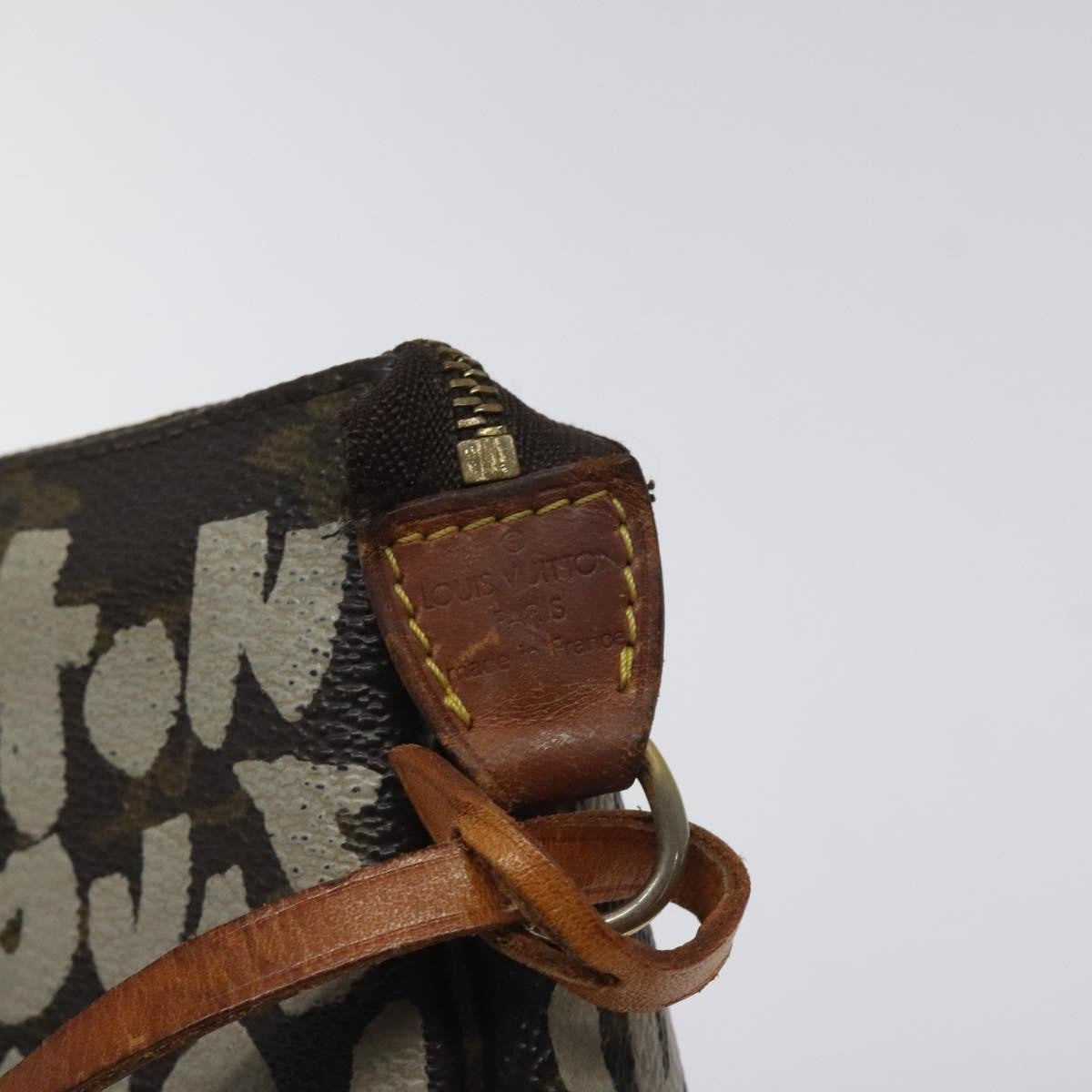 Louis Vuitton Pochette Accessoires Limited Edition Monogram Graffiti, BROWN, CANVAS, Clutche & pouche