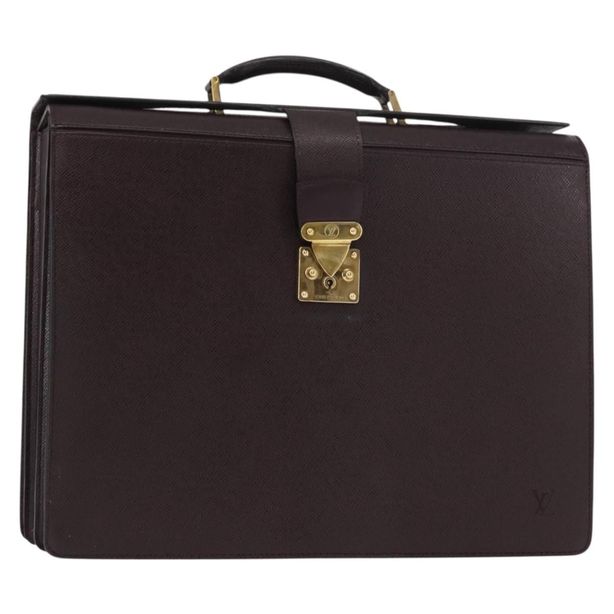 Louis Vuitton Pilot Briefcase Taiga Leather, BROWN, LEATHER, Briefcase