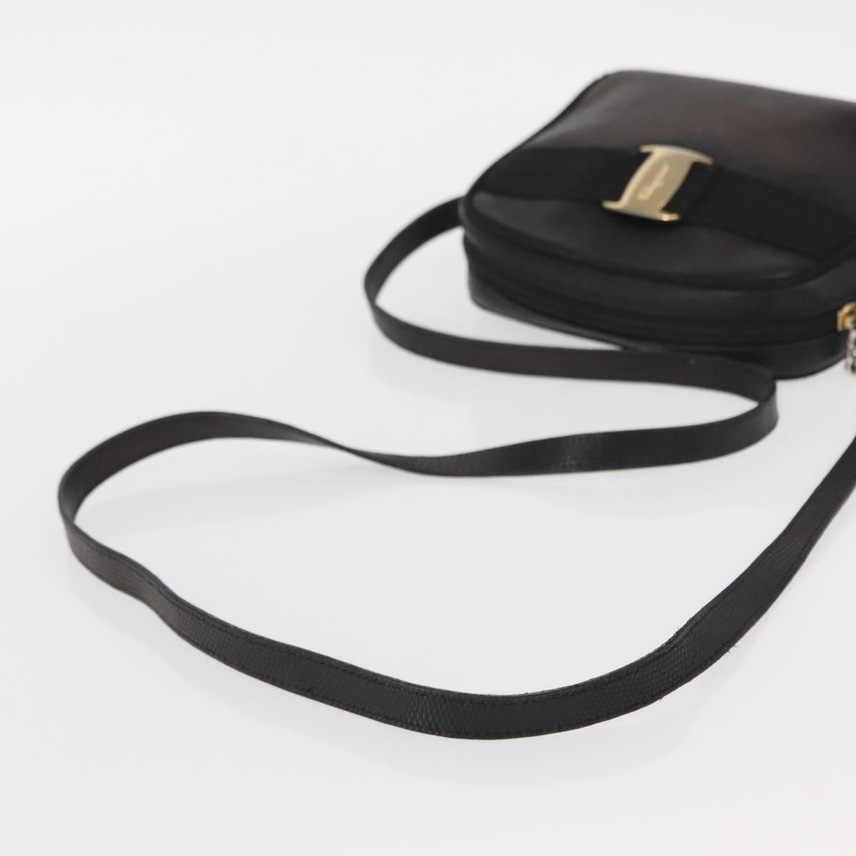 Salvatore Ferragamo Vala Shoulder Bag Leather, BLACK, LEATHER, Shoulder bag