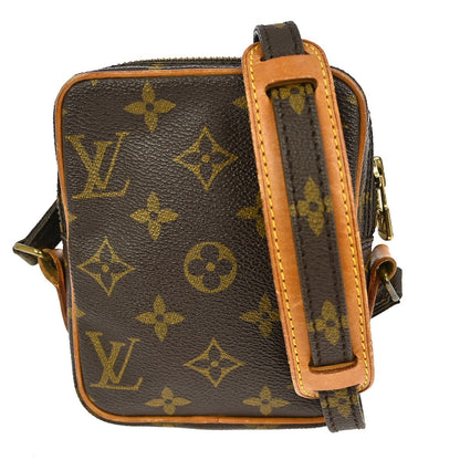 Louis Vuitton Danube Handbag Monogram Canvas, BROWN, CANVAS, Clutche & pouche