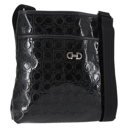 Salvatore Ferragamo Gancini Shoulder Bag Patent Leather, BLACK, PATENT_LEATHER, Shoulder bag