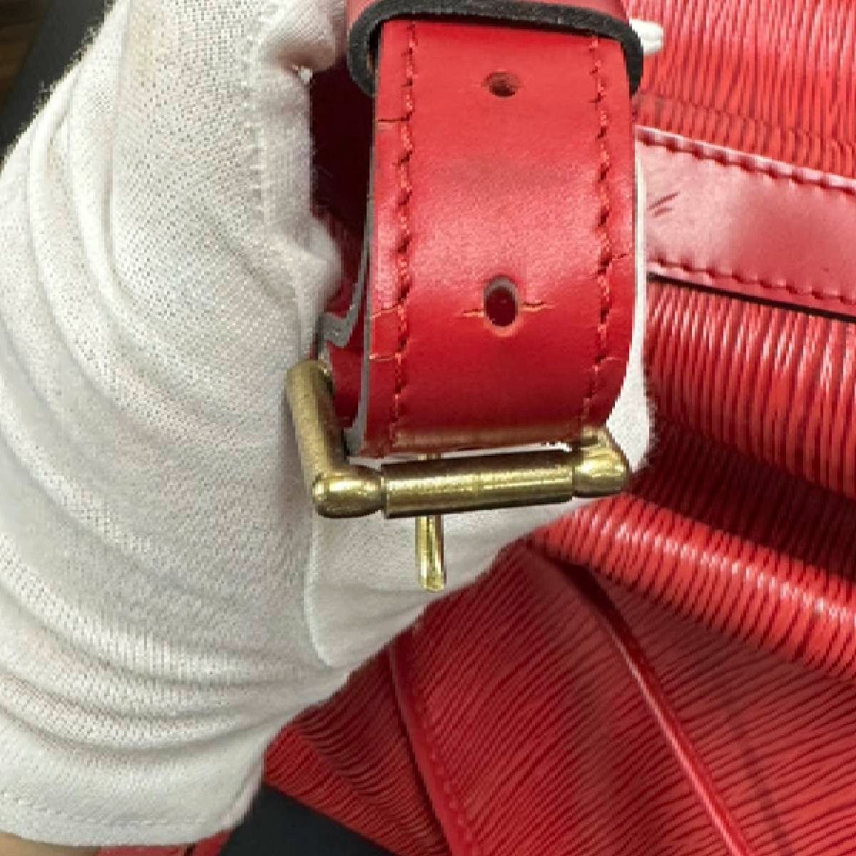 Louis Vuitton Noe Handbag Epi Leather, RED, LEATHER, Shoulder bag