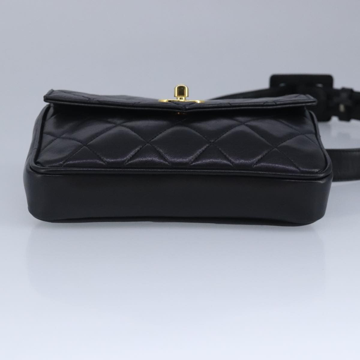 Chanel Vintage CC Flap Waist Bag Quilted Leather, BLACK, LEATHER, Clutche & pouche