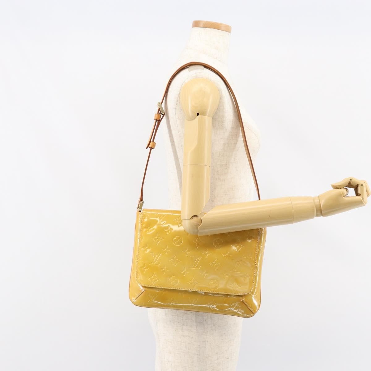 Louis Vuitton Thompson Street Handbag Monogram Vernis, BEIGE, PATENT_LEATHER, Shoulder bag