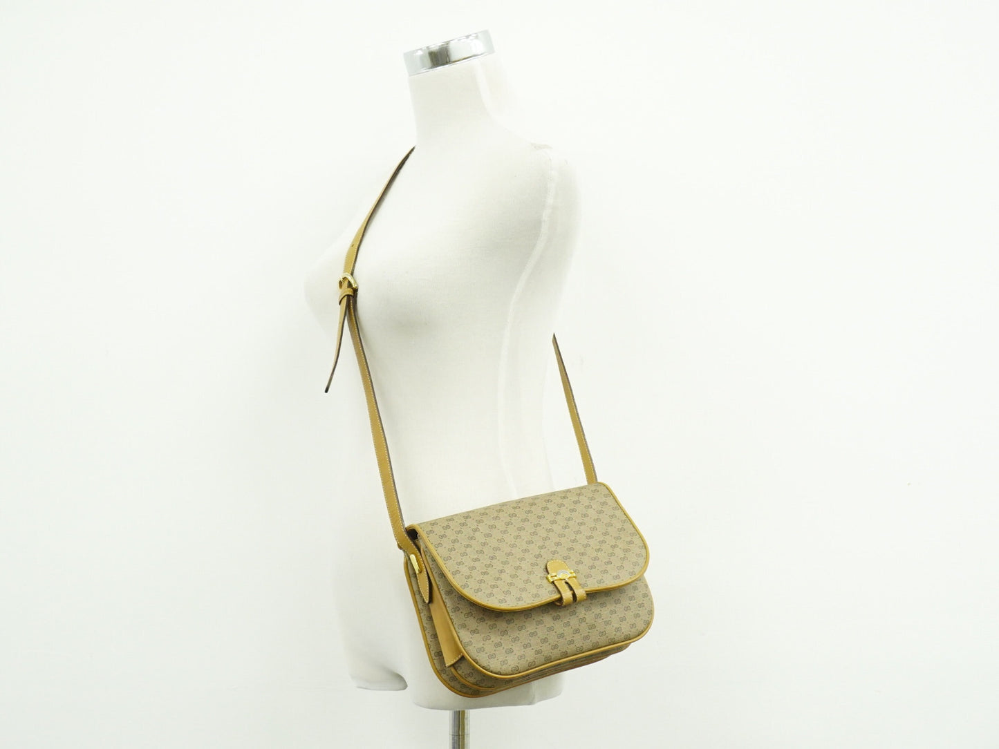 Gucci GG Marmont Pouch Crossbody Bag Leather, BEIGE, CANVAS, Crossbody bag