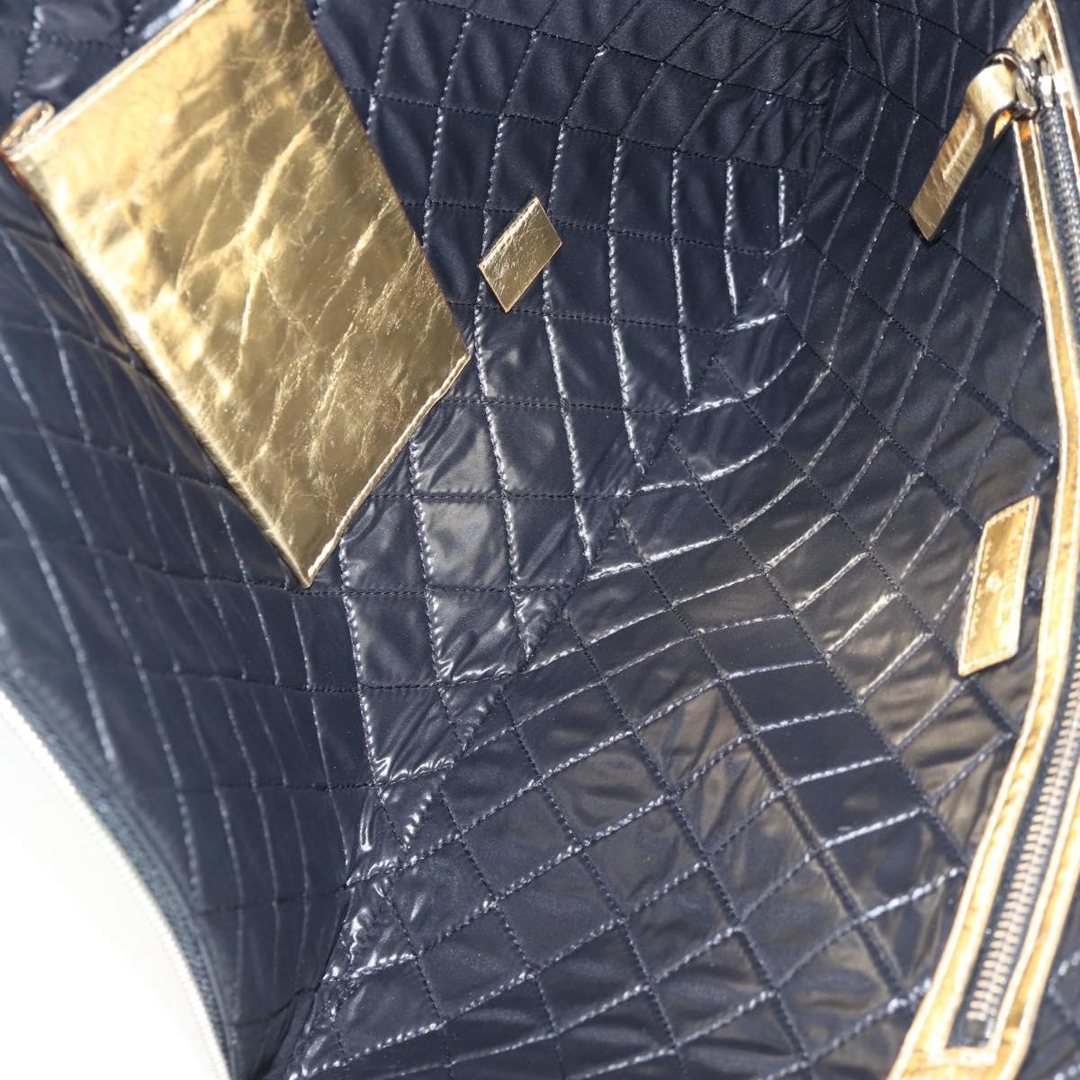 Chanel Feminine Pouch Crinkled Leather, GOLD, LEATHER, Clutche & pouche