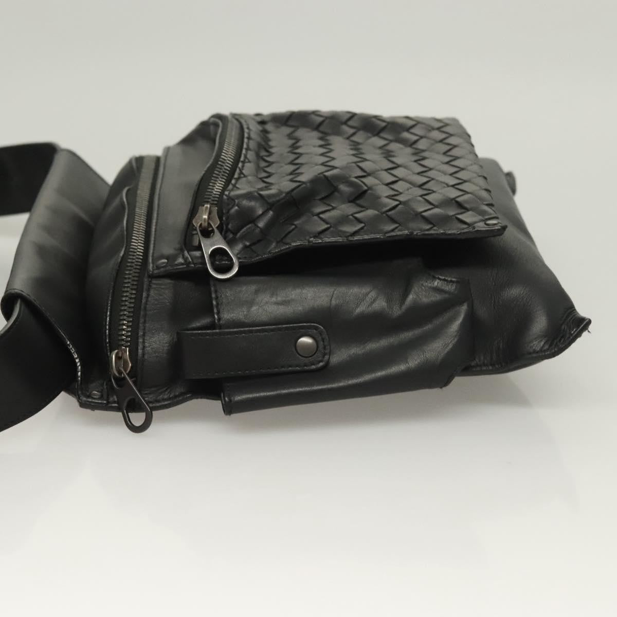 Bottega Veneta Utility Waist Bag Leather with Intrecciato, BLACK, LEATHER, Travel bag