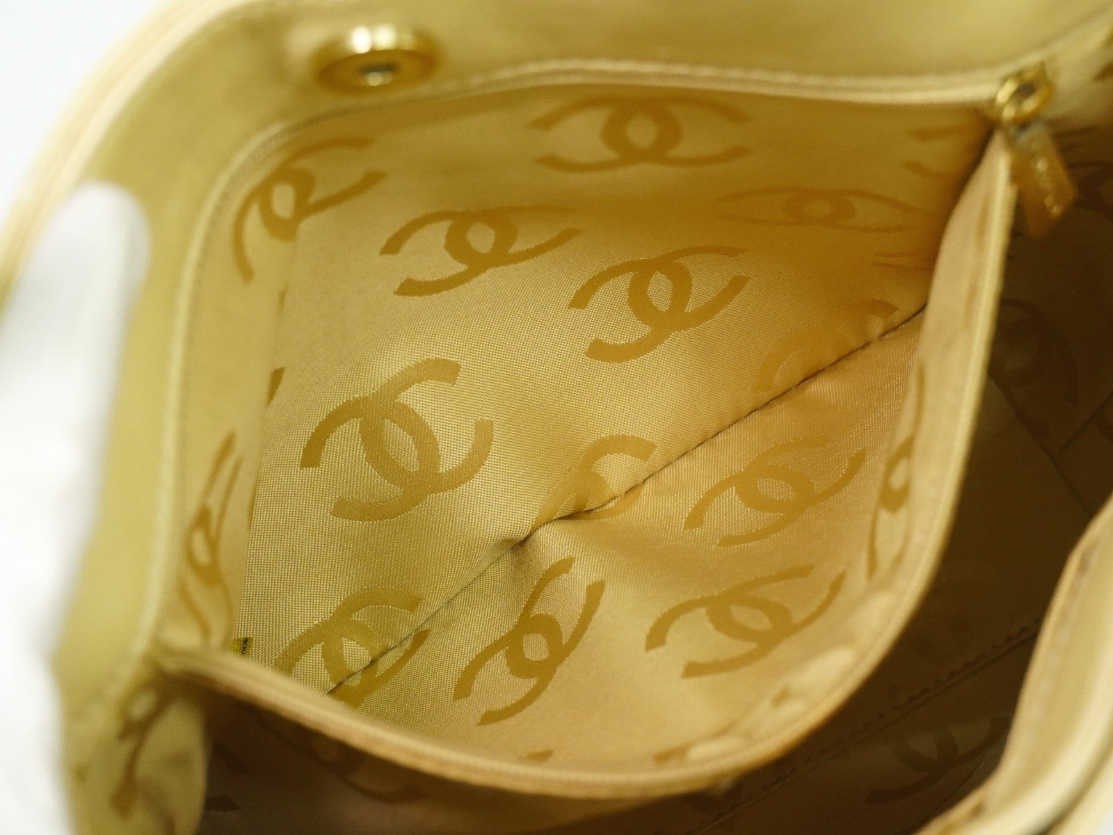 Chanel Surpique Tote Quilted Leather, BEIGE, LEATHER, Handbag